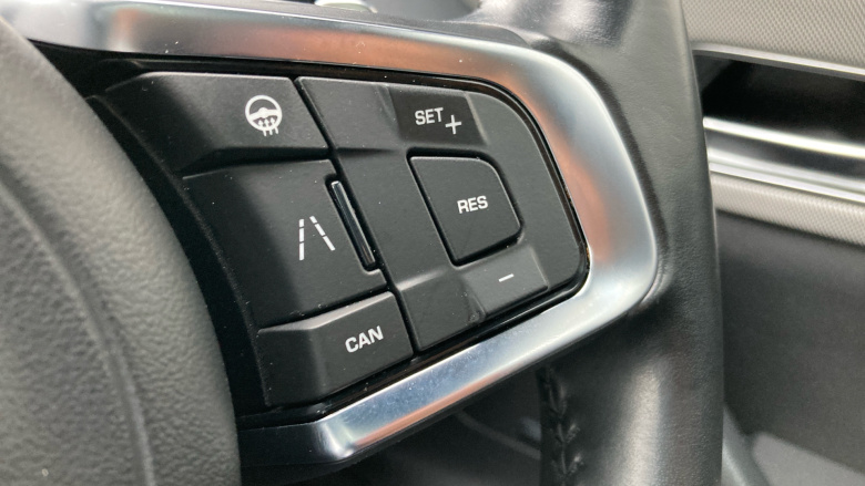 Jaguar F-Pace 2.0d [180] Chequered Flag 5dr Auto AWD Diesel Estate